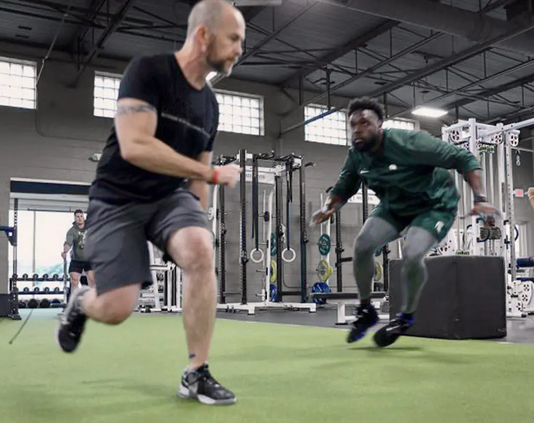 NFL defensive end Joel Heath performing a reactive drill as part of his ACL return to play program.